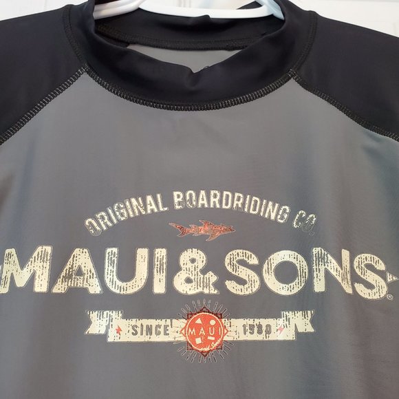 NEW Maui & Sons Rash Guard  Swim Surf Top 50+ UPF - Picture 3 of 3